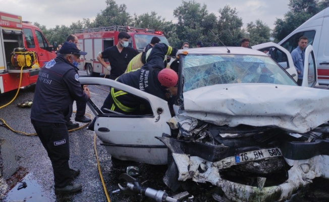 Trafik kazasında ölü sayısı 5'e yükseldi