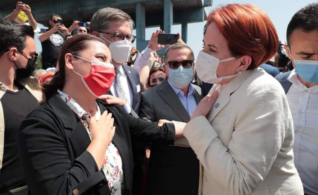 CHP'liler Akşener'i tam kadro karşıladı