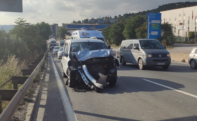 Dilovası'nda kaza: 2 yaralı