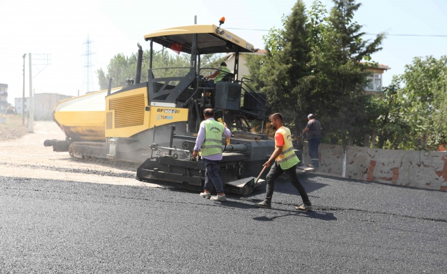 Çayırova'da çalışmalar sürüyor