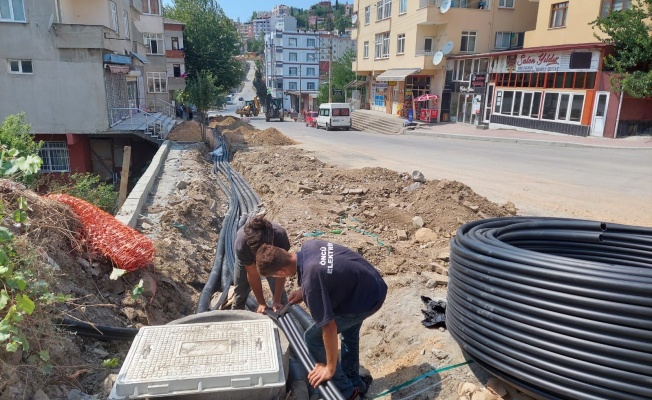 Gebze Fikri Altıokka Caddesi’nde üstyapı çalışması