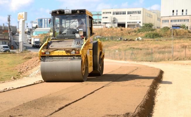 Şekerpınar'da yol konforu arttırılıyor