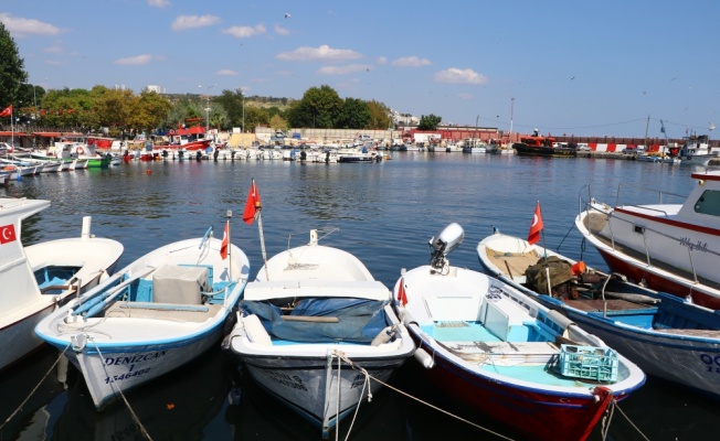 Tekirdağlı balıkçılar ağlarını denize atmaya hazır