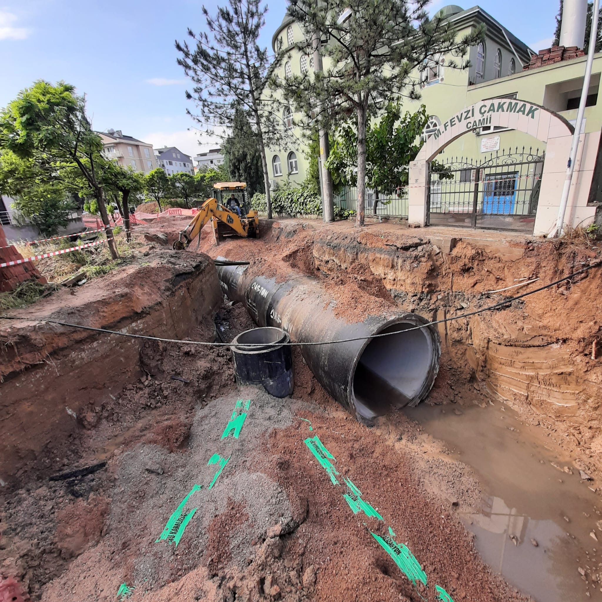 Çayırova'da yağmursuyu altyapı çalışmaları