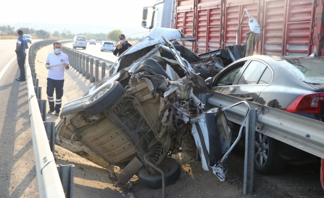 Çalıntı araçla kaza yapan 17 yaşındaki sürücü öldü