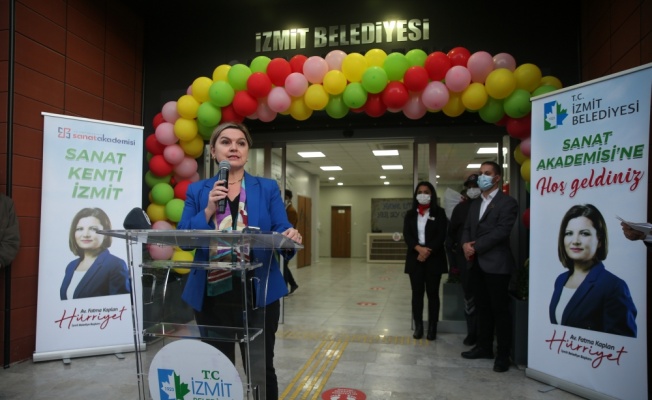 CHP Genel Sekreteri Böke, Kocaeli'de sanat akademisi açılışına katıldı