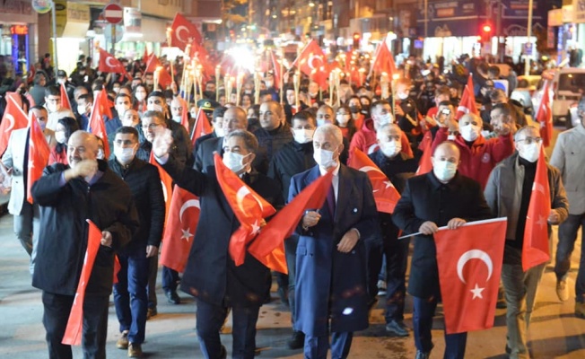 Gebze'de fener alayı yürüyüşü