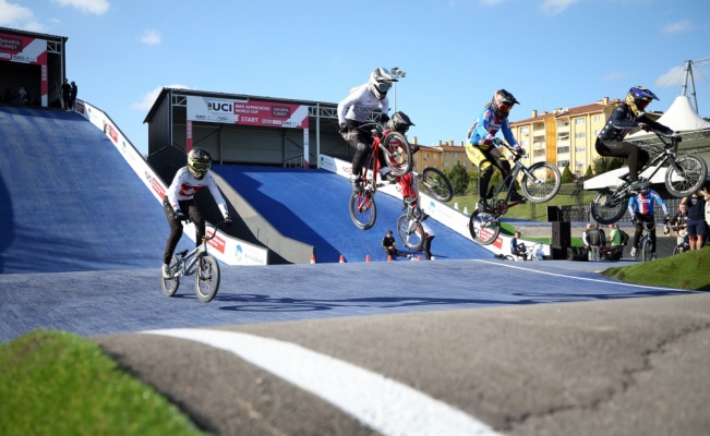 Sakarya'da BMX Dünya Şampiyonası öncesi takımlar antrenman yaptı