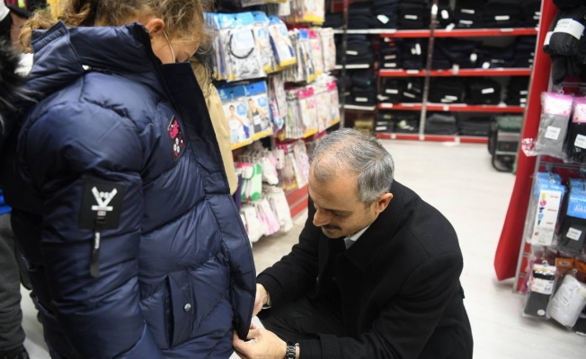 Çayırova Belediyesi öksüz ve yetimleri unutmadı