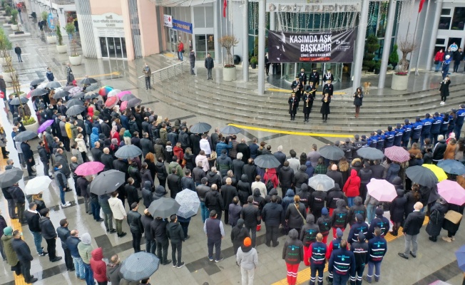 İzmit Belediyesinde hayat 2 dakikalığına durdu