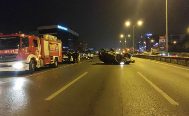 Maltepe'deki trafik kazasında 3 kişi yaralandı