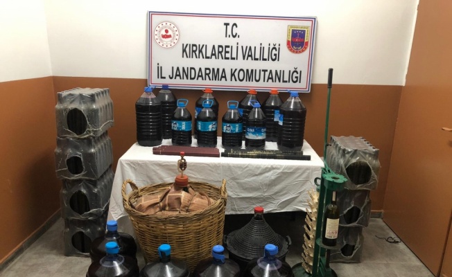 Kırklareli'nde 20 ton 210 litre kaçak içki ele geçirildi