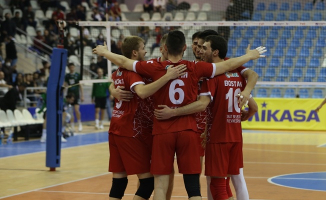 Voleybol: AXA Sigorta Efeler Ligi