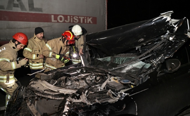 Sürücü otomobilini bırakıp kaçtı