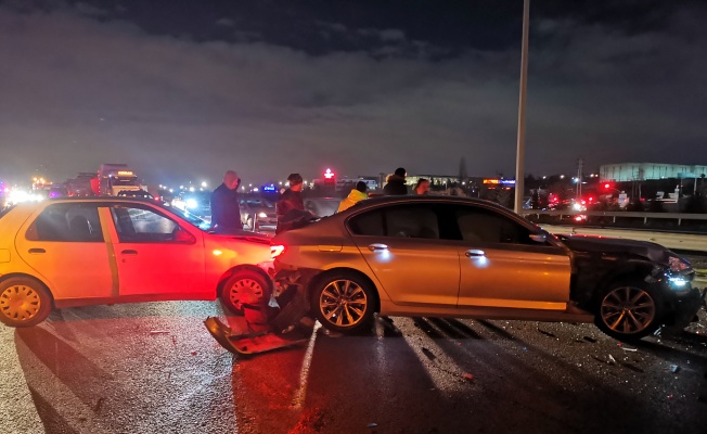 Gebze'de zincirleme trafik kazası