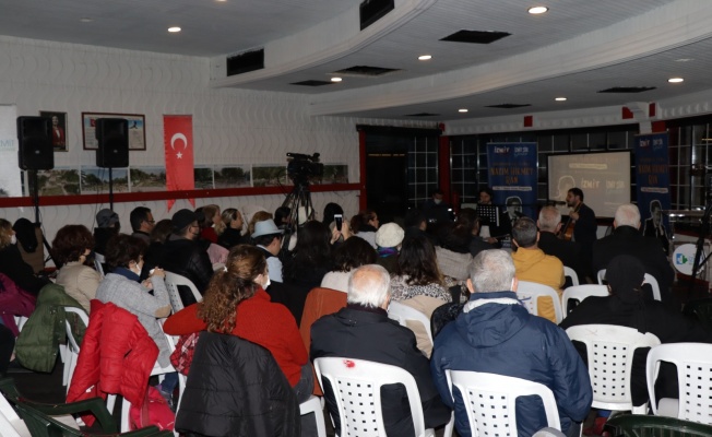 İzmit Belediyesi Nazım Hikmet’i  andı 