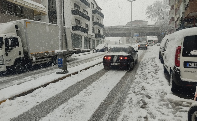 Zorunlu olmadıkça çıkmayın