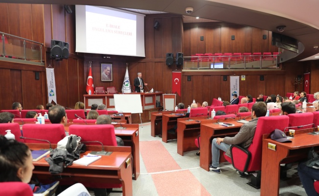 İzmit Belediyesi personeli bilgilendiriyor