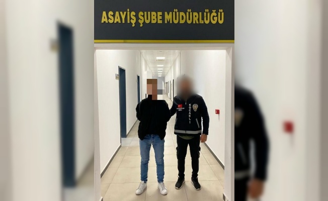 Çocuğa cinsel istismar suçundan aranıyordu