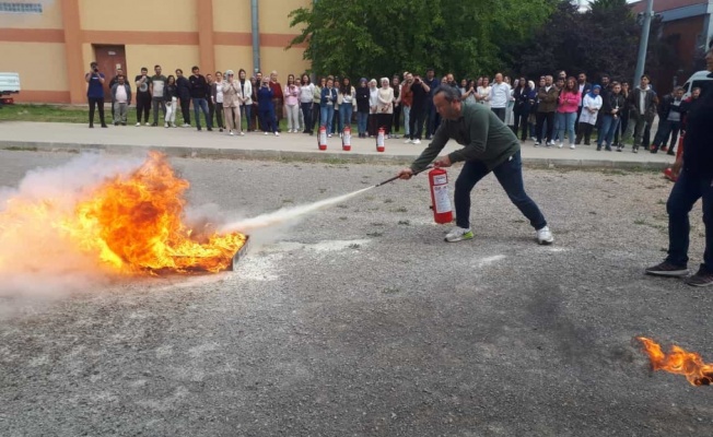 Büyükşehir İtfaiyesi’nden gençlere eğitim