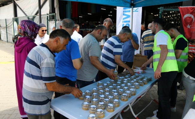 Büyükşehir’in aşure dağıtımı başladı