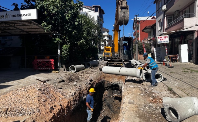 İSU eski altyapı hatlarını yeniliyor