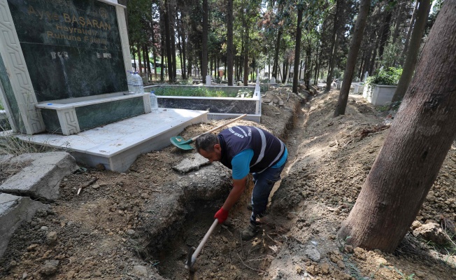 Mezarlıklarda bakım onarım çalışmaları