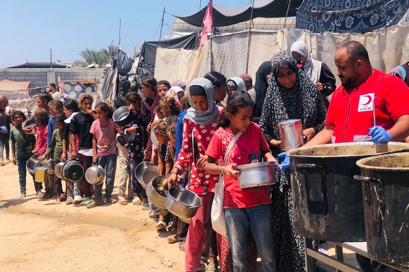 Türk Kızılay’dan kıtlığın eşiğindeki Gazze’ye gıda desteği