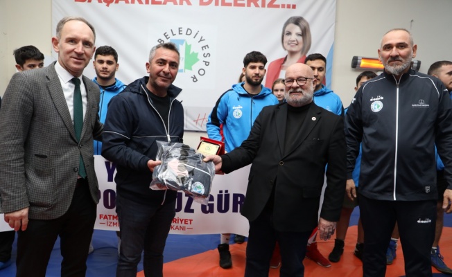 İzmit Belediyespor Güreş Okulu eğitimlerine başladı