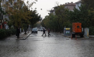 Trakya'da kuvvetli sağanak devam ediyor