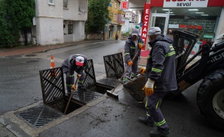 Fen işlerinden mazgal temizliği