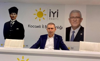 İYİ Parti ''Çayırova Belediyesi Meclis  toplantısında darbe yapıldı!''