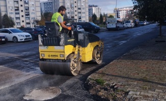 Çayırova’da yollar onarılıyor