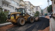 İzmit Belediyesi yol çalışması yapıyor